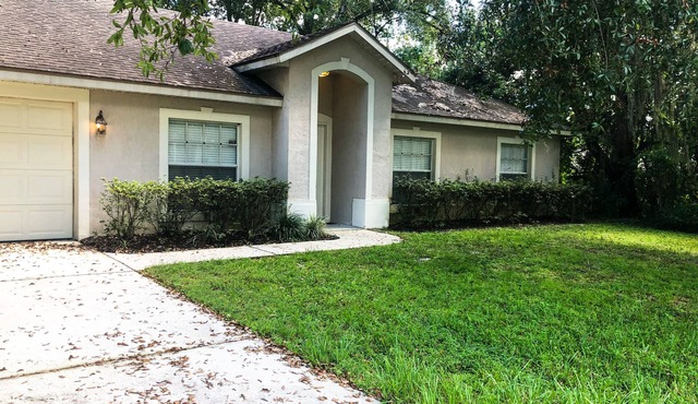 Spacious House near Downtown Deland