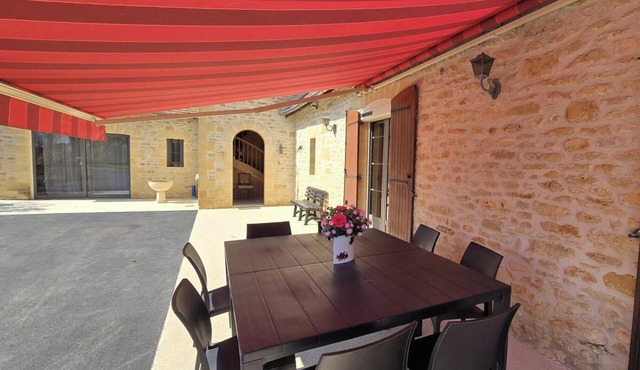 Spacious house, parking - 6 guests