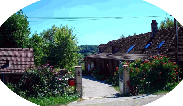 Spacious house, quiet location, child-friendly, with comfort