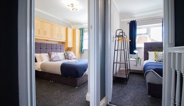 Spacious House w/Game Room in Bristol w/Parking