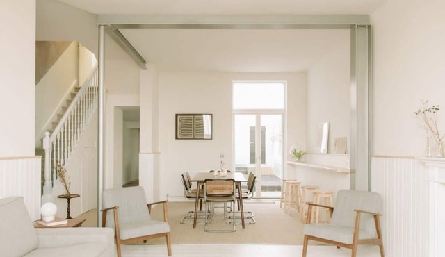 Spacious House w/Sea Views Opposite Beach