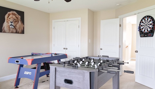 SPACIOUS HOUSE WITH PLAYROOM