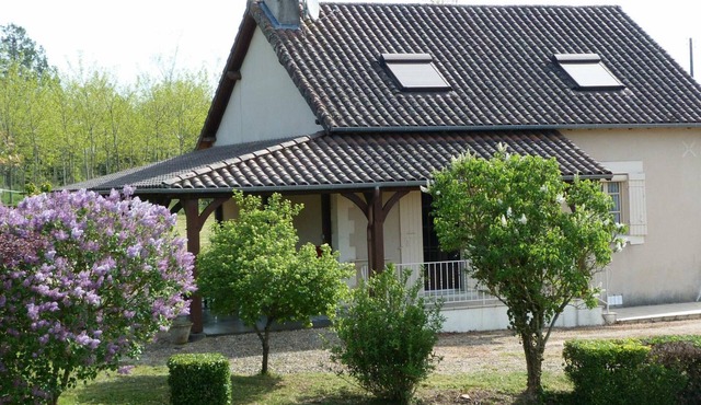 Spacious house with fireplace and large garden in Thiviers
