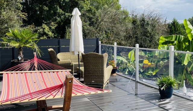 Spacious house with heated pool