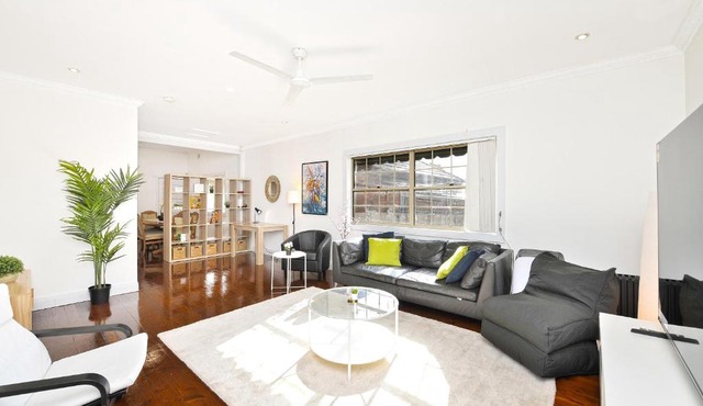 Spacious House with Queen Beds Home Cinema