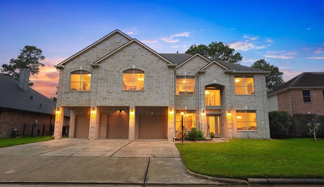 Spacious Humble Home Minutes from Lake Houston