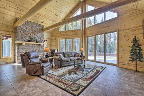 Spacious Hurley Home w/Game Room Near Lakes