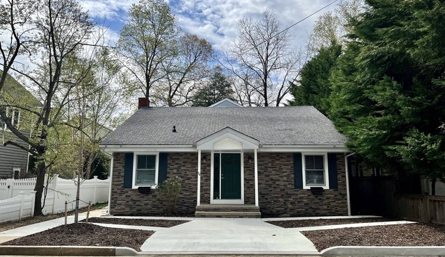 SPACIOUS, IN THE PINES REHOBOTH BEACH HOME - 84 Kent St.