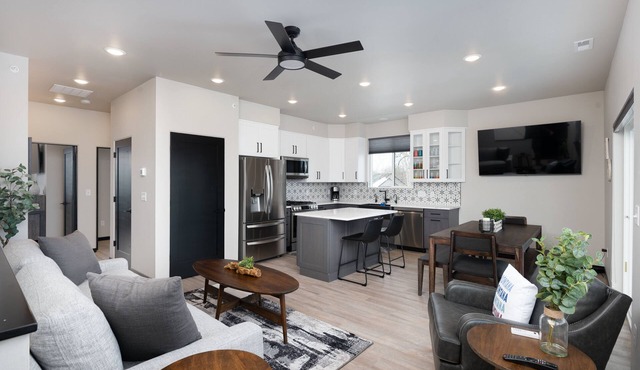 Spacious & Industrial Condo - Perfect for the Whole Gang! Dogs Ok & Great Rates!