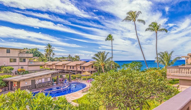 Spacious Kahana Sunset C5 Condo with Ocean Views AC, Pool & Beach Access
