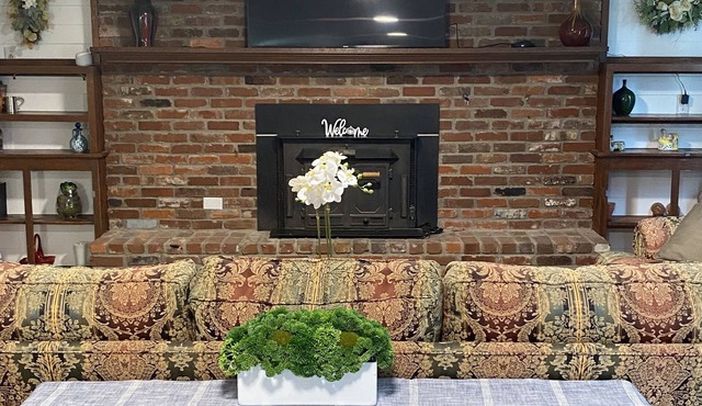 Spacious Kentucky Home in the Heart of Derby and Bourbon Country