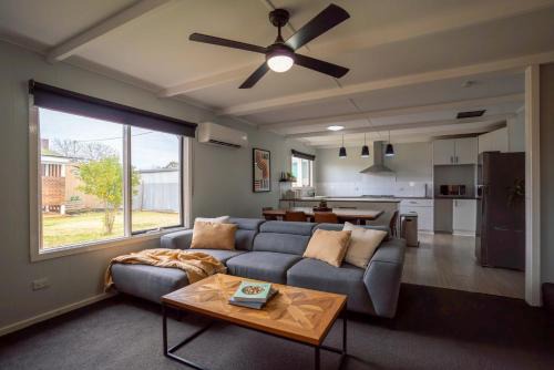 Spacious Kerang Retreat - Stylish & Cosy