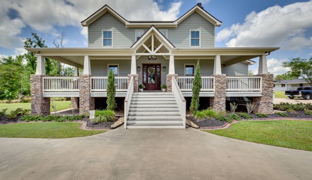 Spacious Lake Charles Craftsman - Pet Friendly!