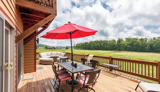 Spacious Lake Escape w/Hot Tub, Dock & Fireplace