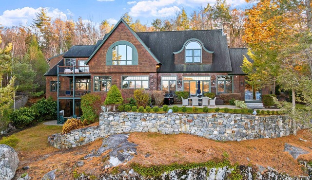 Spacious Lake Estate | Dock, Theater & Hot Tub
