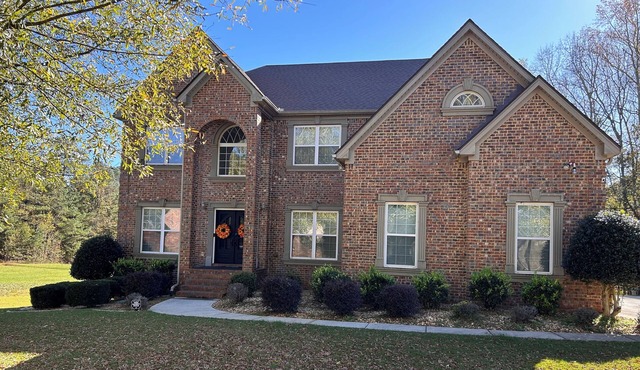 Spacious Lake Front Retreat 7bd Slps 14+, Hoops, Gym, Deck, Theater Chez Sah Wah