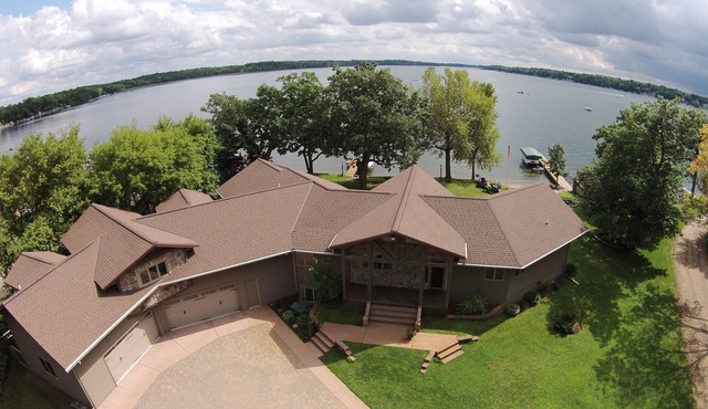 Spacious Lake Home on Beautiful Cedar Lake