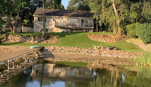 Spacious Lake Home on Jewett Lake