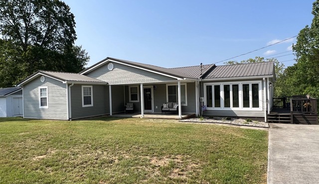 Spacious Lake House by Lake Cumberland