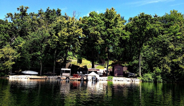 Spacious Lake House with Beautiful Views and 123 Feet of Swimming Frontage