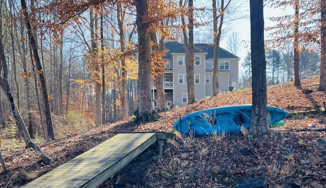 Spacious Lake Norman Waterfront with hot tub, game room, kayaks & SUPs!