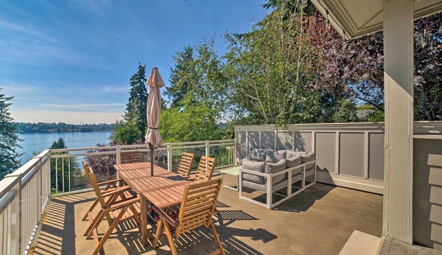 Spacious Lake Stevens Home w/Fire Pit, Patio