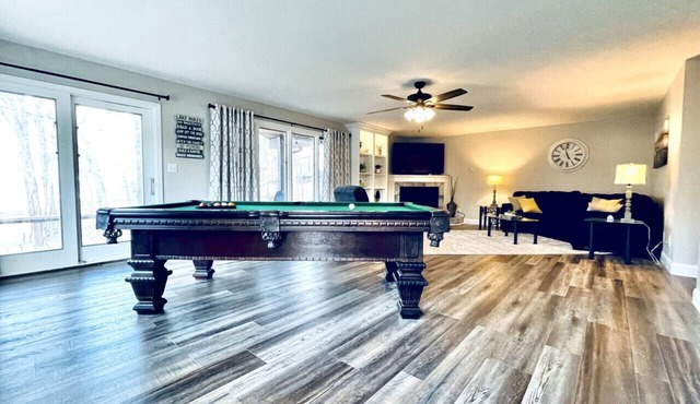 Spacious Lakefront Duplex