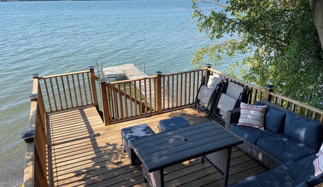 Spacious Lakefront Home for Large Groups, 2 Acres, Central AC, Kayaks, Boat Dock