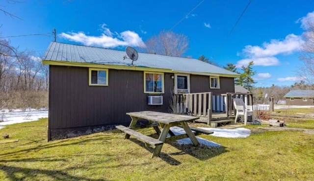 Spacious Lakefront Loft