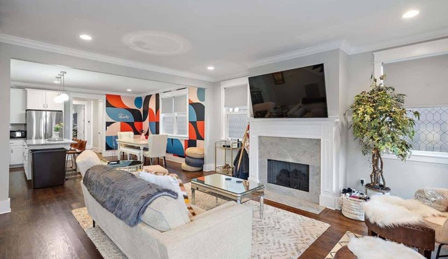 Spacious Large Getaway-7 Beds, Perfect for Groups!