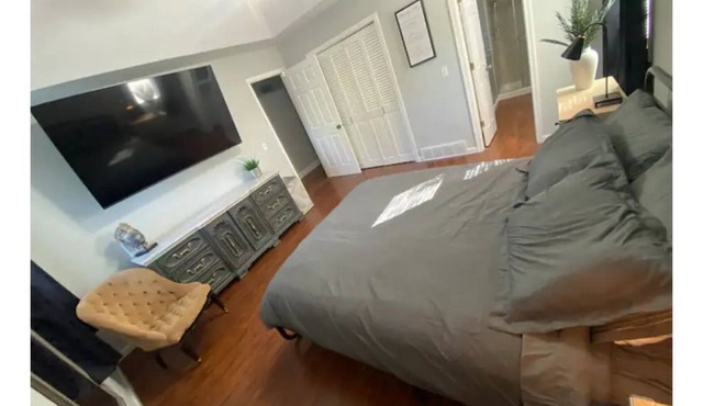 Spacious Large Group and Family Friendly Get Away!