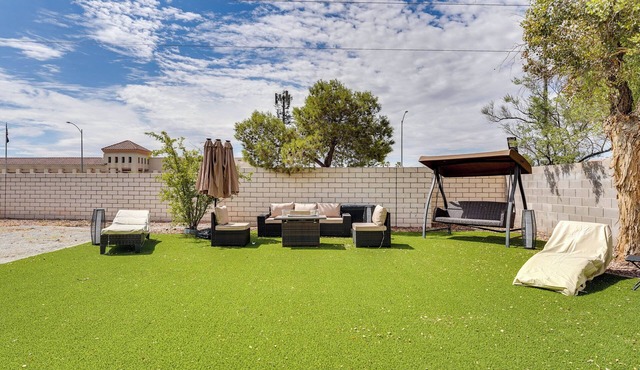 Spacious Las Vegas Home Near Casinos & Nightlife!
