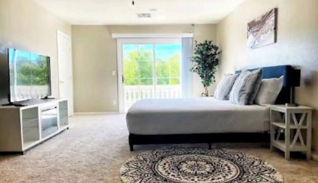 Spacious Las Vegas retreat w/game room & loft office—short drive to The Strip!