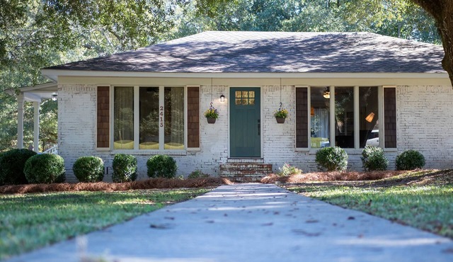 Spacious Laurel Home Near Historic DIstrict