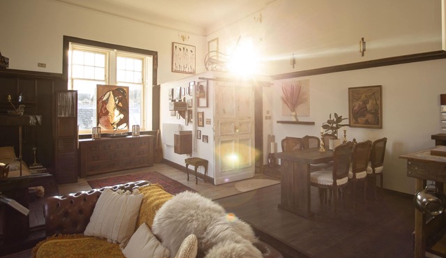 Spacious & Light Studio Loft