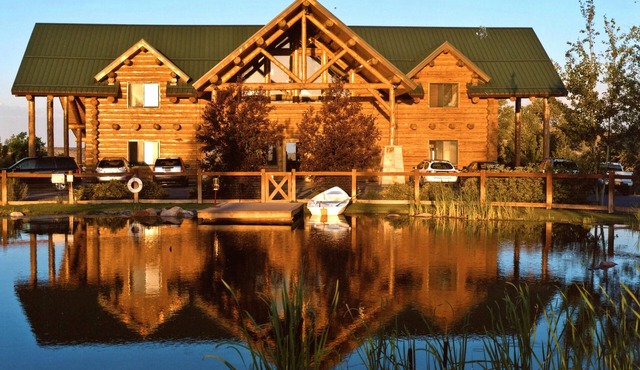 Spacious lodge and ranch property - great for large groups