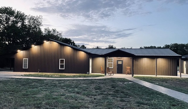 Spacious Lodge on 40 Acres!