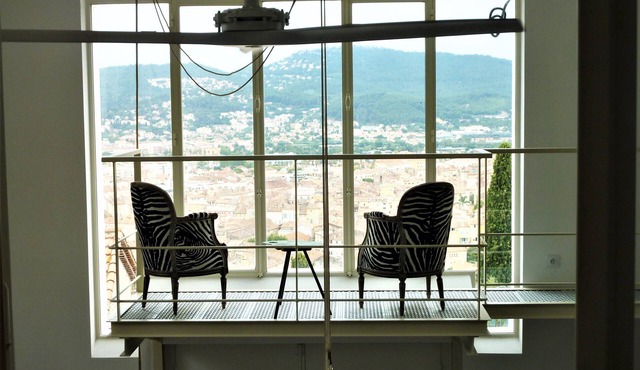 Spacious Loft, Exceptional View