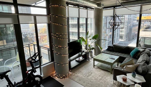 Spacious loft in trendy Riverside Toronto