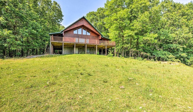 Spacious Log Cabin in Fairland, 1 Mi to Grand Lake