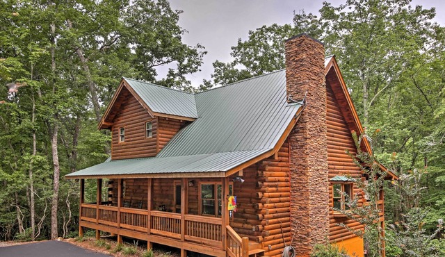 Spacious Log Cabin w/ Deck, Fire Pit & Forest View