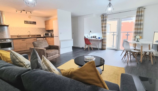 Spacious London Apartment, 5mins from metro