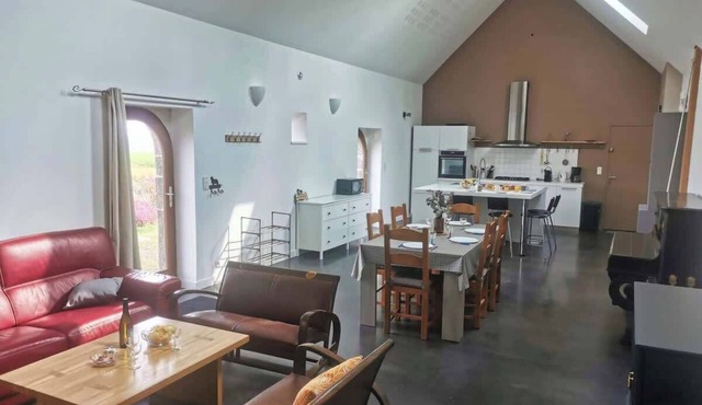 Spacious longère with sea view in Guimaëc - Up to 9p