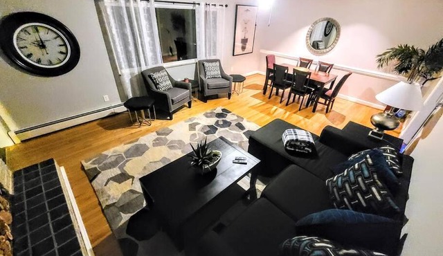 Spacious & Lovely 4BR Apartment in Mechanicsville