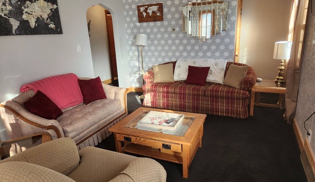 Spacious luminescence apartment with Patio. Pet-Friendly