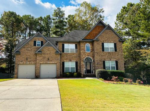 Spacious Lux 4BR Getaway near Atlanta