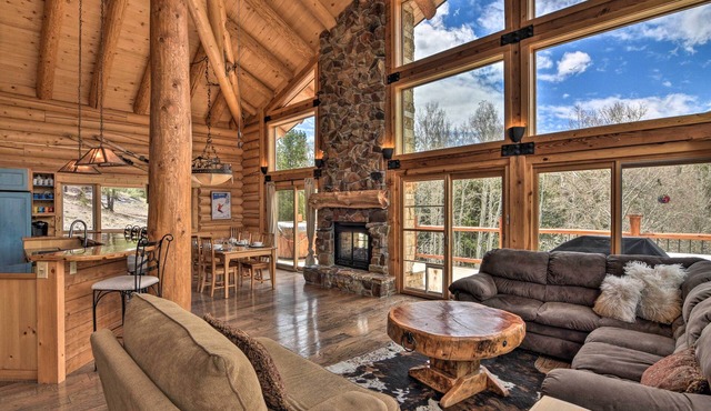 Spacious, Luxe Cabin w/Mtn Views, Sauna & More!