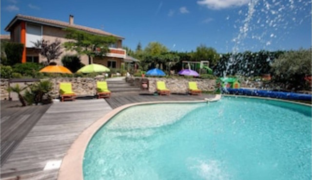 Spacious-luxurious VILLA in the land of Cassoulet-private swimming pool-ping-pong-billiards