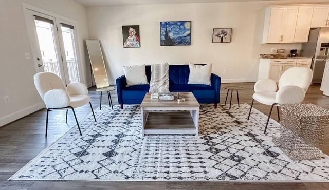 Spacious Luxury at One Loudoun