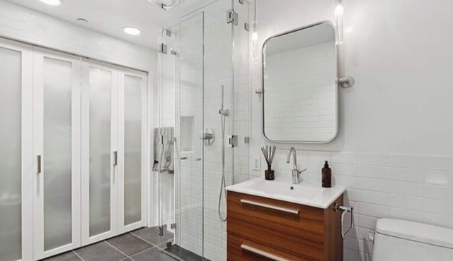 Spacious, luxury, central 3-bed, toilet, laundry apartment with dishwasher